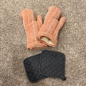 Hearth & Hand Quilted Mittens and Gray Pot Holders